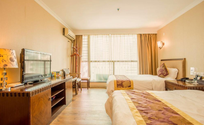 Leizhen Hotel