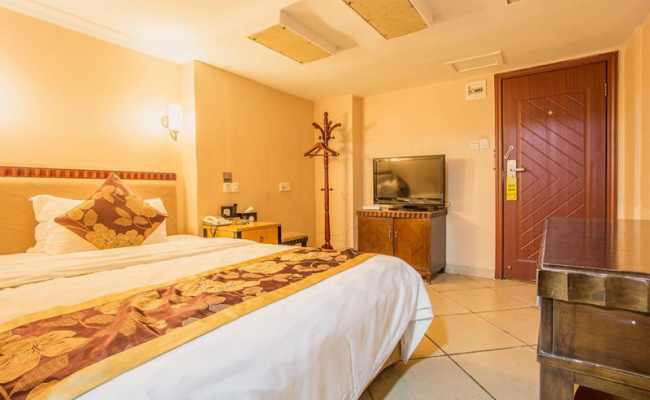 Leizhen Hotel