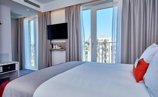 Holiday Inn Express Amsterdam - City Hall, an IHG Hotel