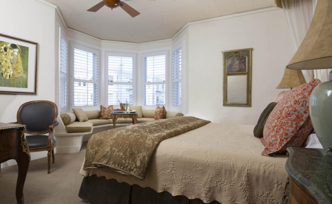 Washington Square Inn