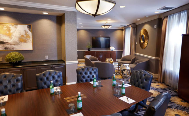 Martinique New York on Broadway, Curio Collection by Hilton
