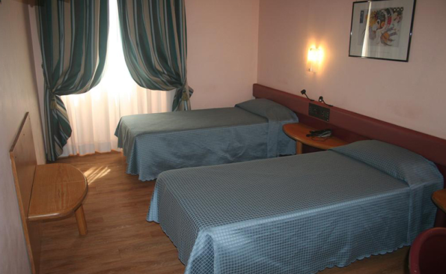 Albert Hotel