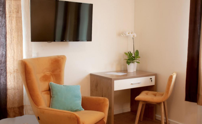 Hotel ISHA