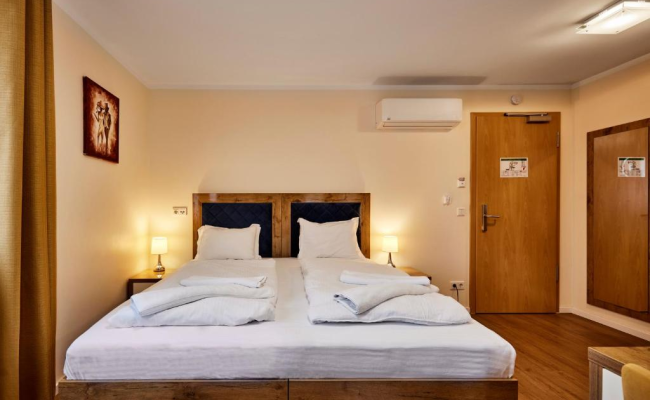 Hotel ISHA