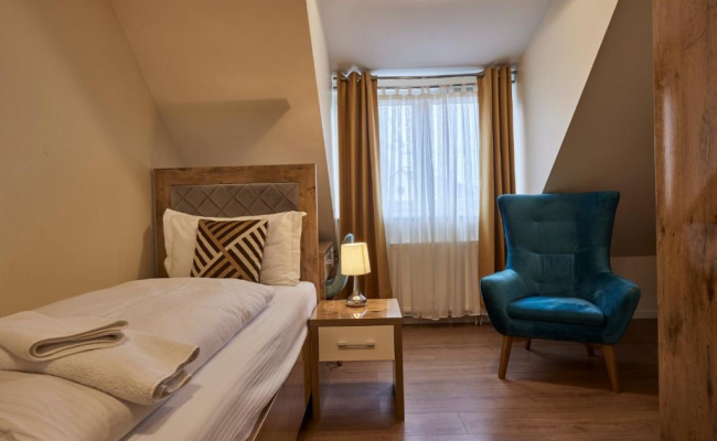 Hotel ISHA