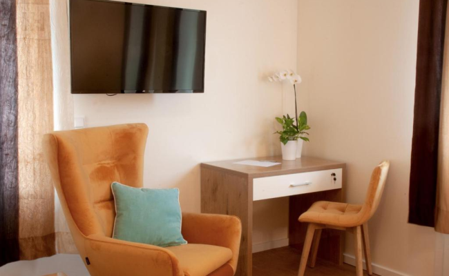 Hotel ISHA