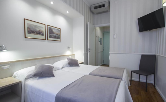 Hotel Flora