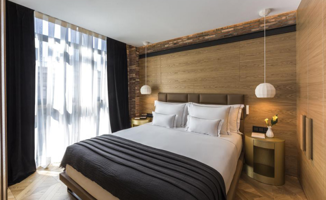 Monument Hotel