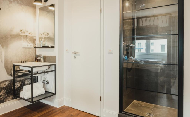 Pyjama Park, Reeperbahn