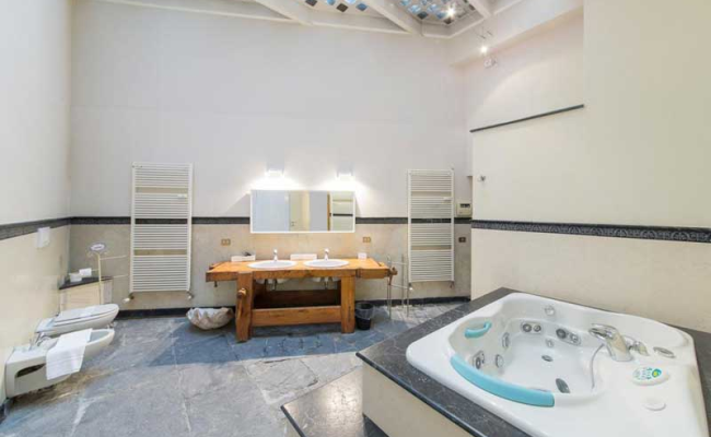 Suitelowcost Papiniano