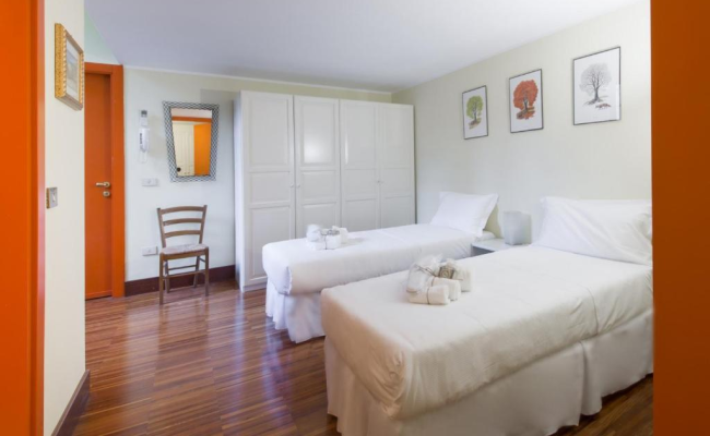 Suitelowcost Papiniano