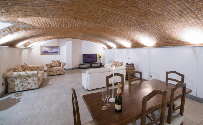 Suitelowcost Papiniano