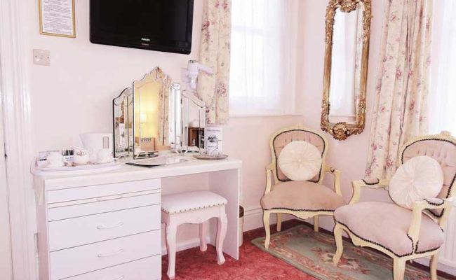 Braemar Guest House