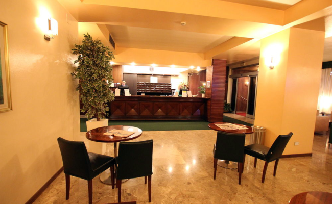Mokinba Hotels Cristallo