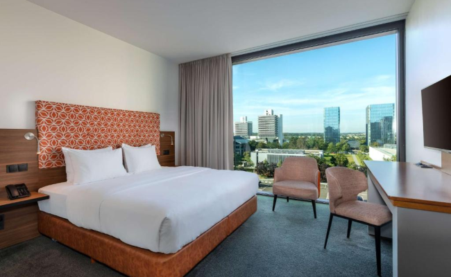 DoubleTree by Hilton Frankfurt Niederrad