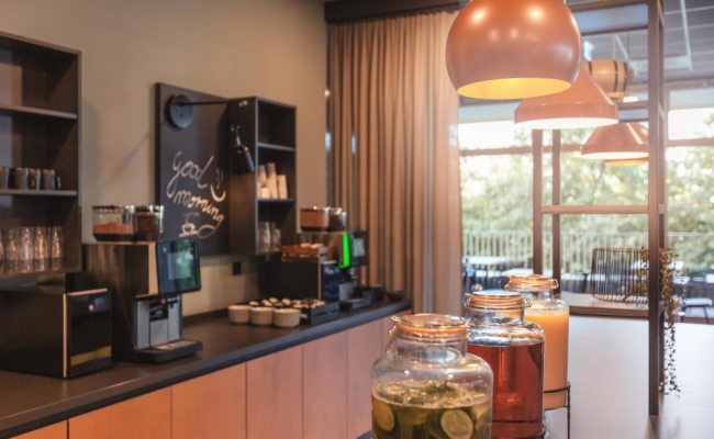 Holiday Inn - the niu Tab Dusseldorf Main Station by IHG