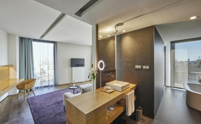 Ohla Hotel