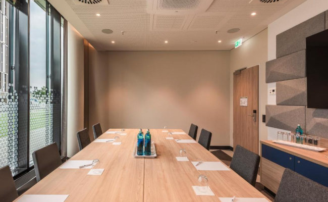 Holiday Inn Express Dusseldorf - Hauptbahnhof