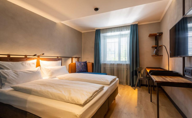 Unsold's Factory Hotel