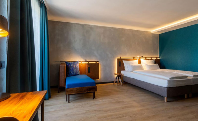 Unsold's Factory Hotel