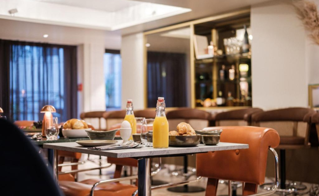 MUZE Hotel Dusseldorf - Handwritten Collection