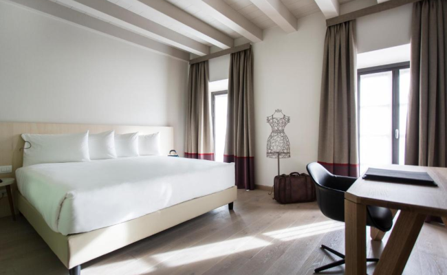Savona 18 Suites