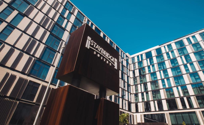 Staybridge Suites Dubai Al-Maktoum Airport
