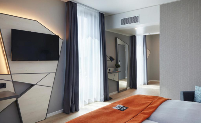 Holiday Inn - the niu, Hub Dusseldorf Messe, an IHG Hotel