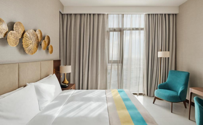 Holiday Inn Dubai al-Maktoum Airport, an IHG Hotel