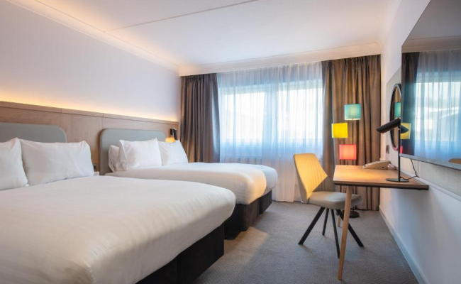 Holiday Inn Edinburgh Zoo, an IHG Hotel