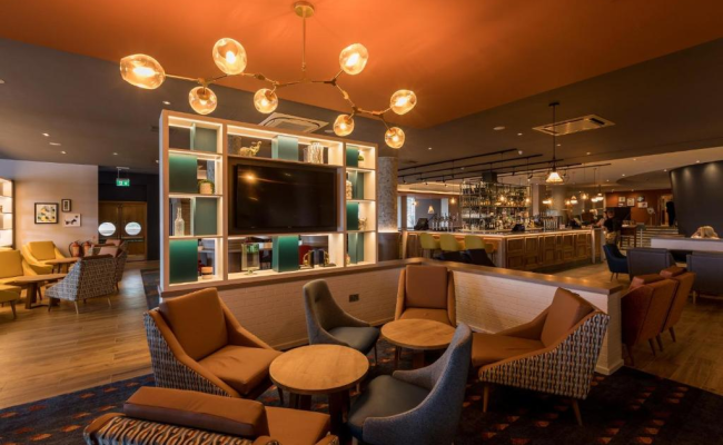 Holiday Inn Edinburgh Zoo, an IHG Hotel