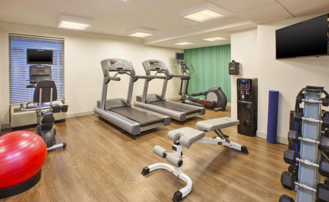 Holiday Inn Express & Suites Chicago-Midway Airport, an IHG Hotel