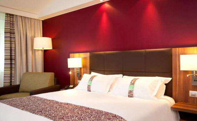 Holiday Inn Lille Ouest Englos, an IHG Hotel