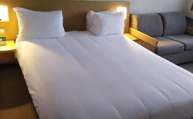 Holiday Inn Lille Ouest Englos, an IHG Hotel