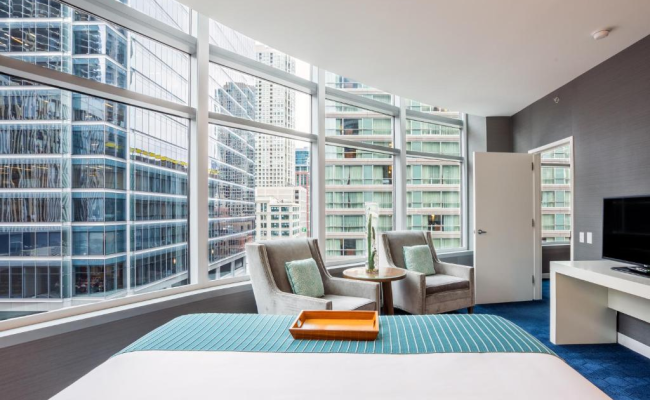 Kinzie Hotel
