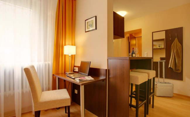 Hotel Mercedes City