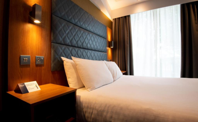 Roomzzz London Stratford