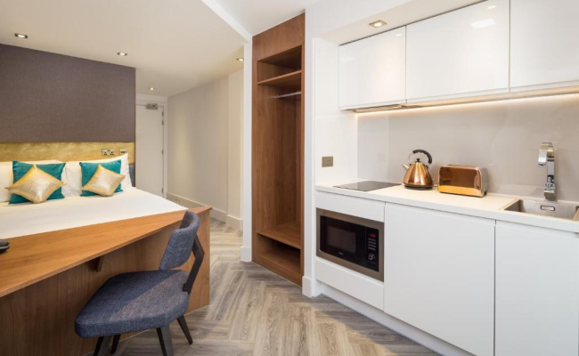 Roomzzz London Stratford