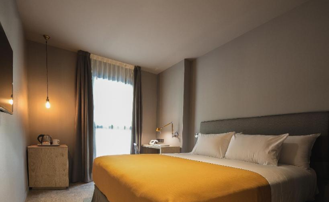 Yurbban Trafalgar Hotel