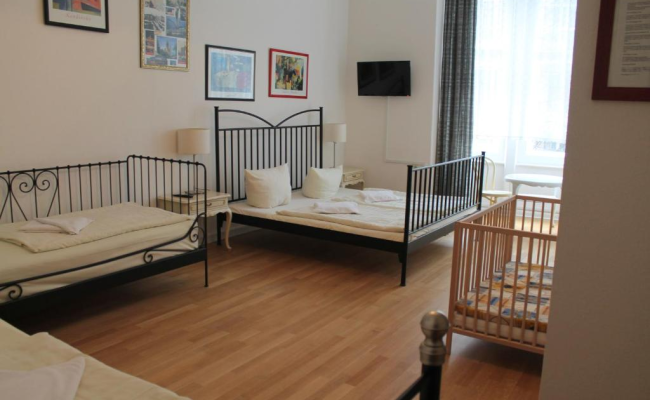 Hotel Pension Waizenegger am Kurfürstendamm