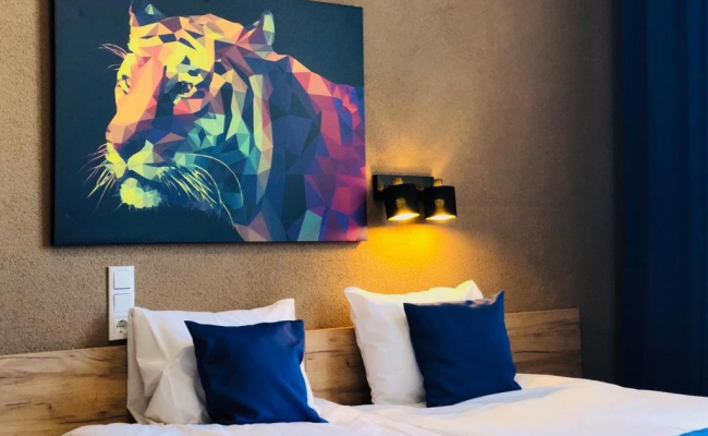 Motel Blue