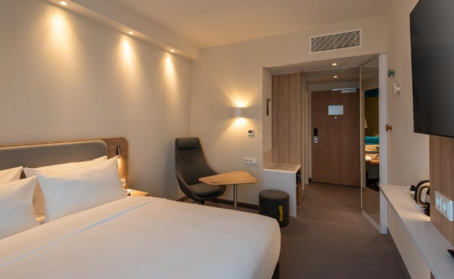 Holiday Inn Express Munich - North, an IHG Hotel