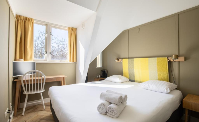 Hotel Light