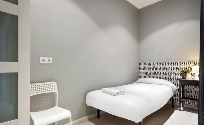 Fira Apartments by gaiarooms
