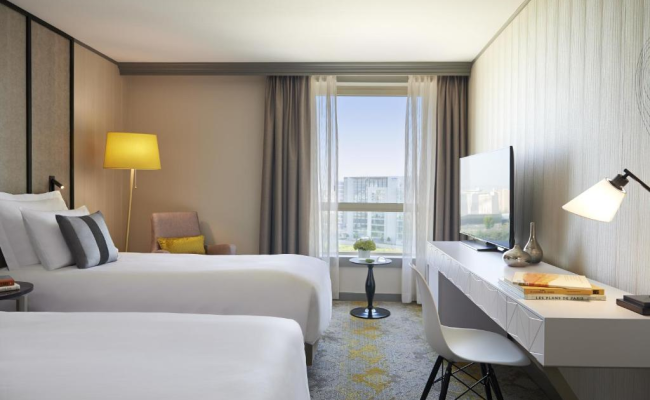 Renaissance Paris La Defense Hotel