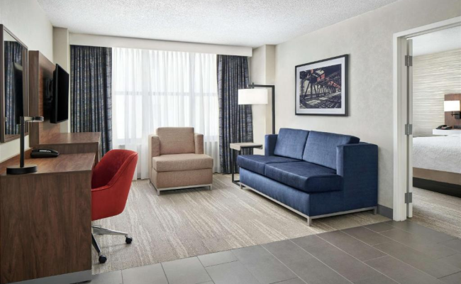 Hampton Inn & Suites Chicago-Downtown