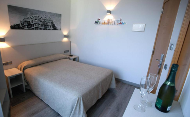 Hotel Ciutat De Sant Adria