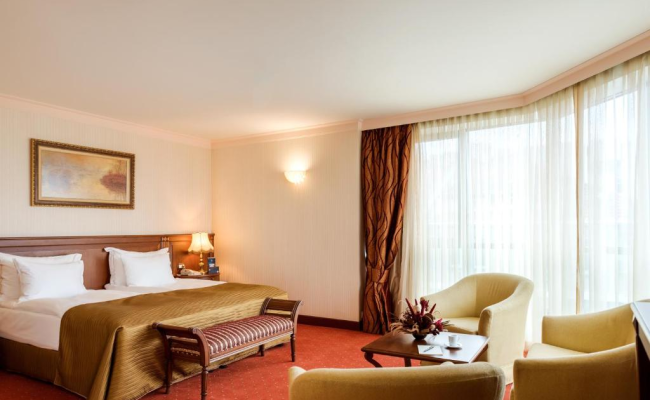 Crystal Palace Boutique Hotel
