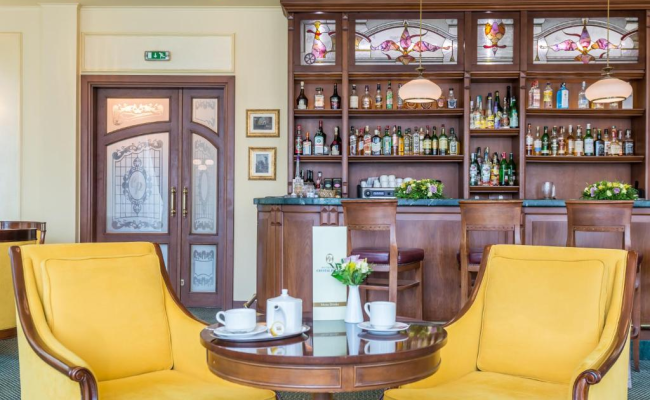 Crystal Palace Boutique Hotel
