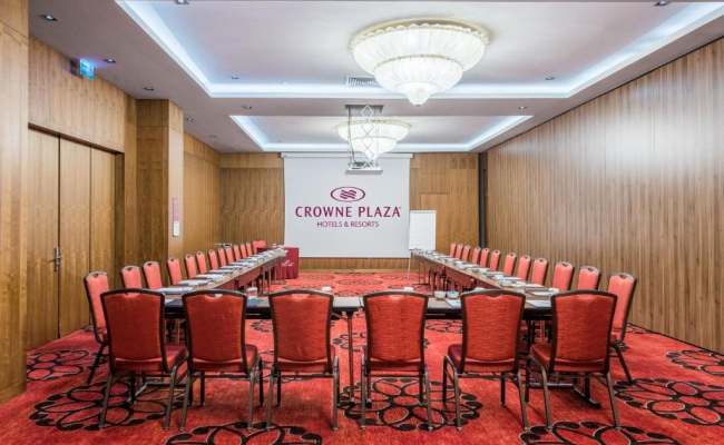 Crowne Plaza Istanbul Harbiye, an IHG Hotel